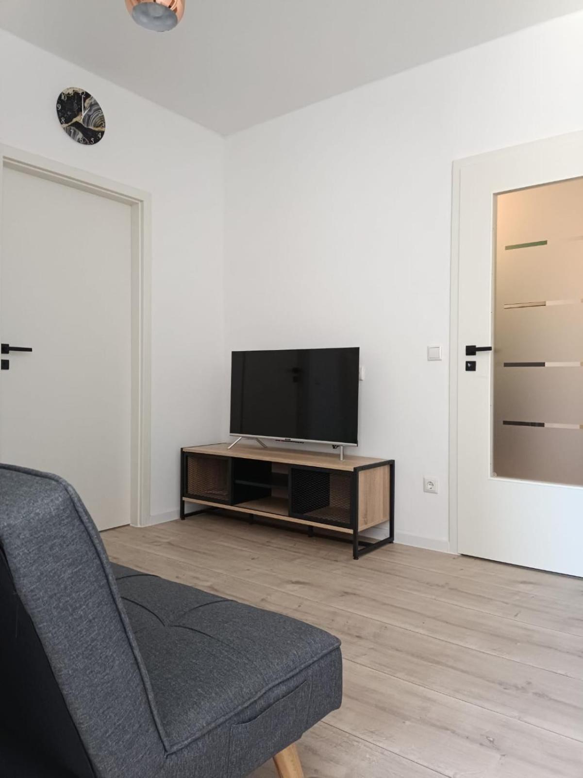 Ferienwohnung Enzian - Naehe Kapellplatz - Oeffentlicher Parkplatz - Aufzug Altötting Exteriér fotografie