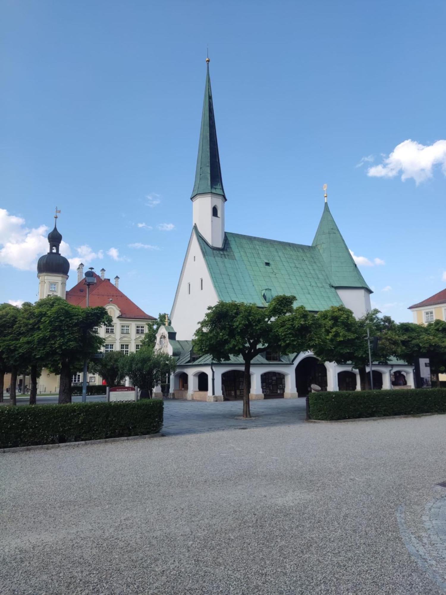 Ferienwohnung Enzian - Naehe Kapellplatz - Oeffentlicher Parkplatz - Aufzug Altötting Exteriér fotografie